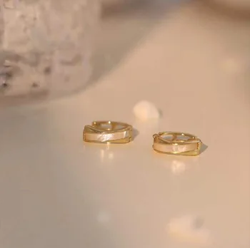 Новые Корейские винтажные Маленькие серьги-кольца, простые металлические серьги с имитацией жемчуга в круглом круге для женщин и девочек, свадебные украшения, подарки Изображение 2