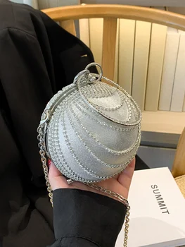 Сумка с уникальным нишевым дизайном 2023 новая женская сумка на цепочке, сумка-мессенджер, мини-сумка с мячом Изображение 2