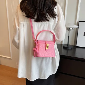 2023 Новые простые модные универсальные розовые мини-сумки через плечо из искусственной кожи для девушек