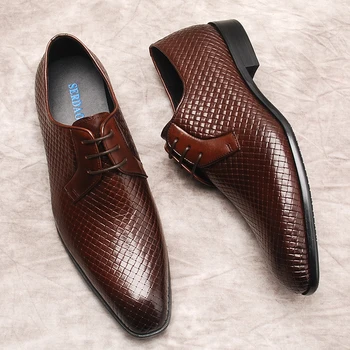 Повседневная мужская обувь Oxford из натуральной коровьей кожи, деловые мужские модельные туфли, модные черные бордовые свадебные туфли на шнуровке