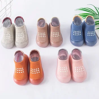 Новая модная детская обувь для малышей Весенне-летняя обувь на мягкой подошве, носки в пол, обувь для мальчиков и девочек Изображение 2