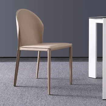 Спинка стула для обеденного стола в итальянском стиле кремового цвета, минималистичный дизайнерский небольшой бытовой кожаный стул с седлом