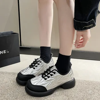 Весна 2023, Новые женские кроссовки с высокой посадкой, универсальная женская обувь, повседневная обувь для путешествий, увеличивающая рост, толстая подошва, Маленькая белая дышащая Изображение 2
